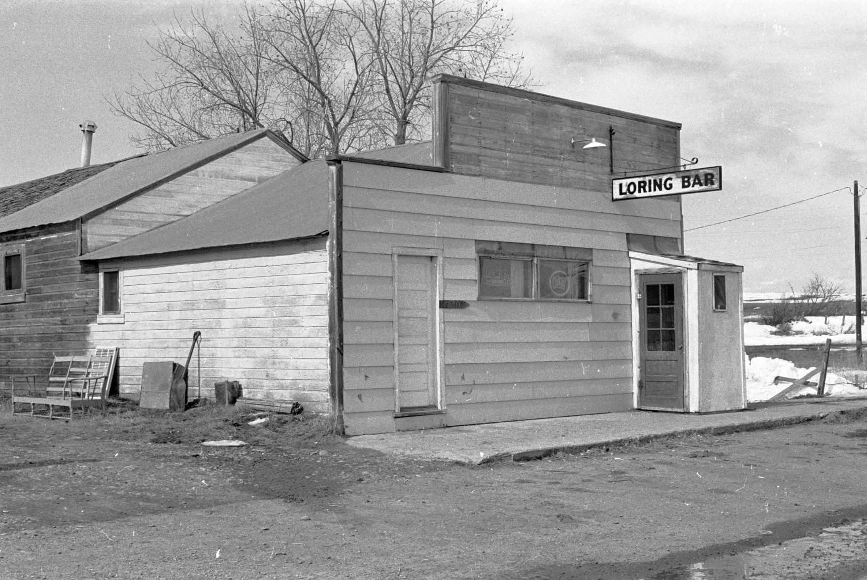 Loring Bar, Loring, 1979